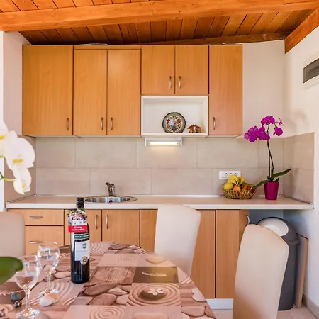 Apartment Katica Povile