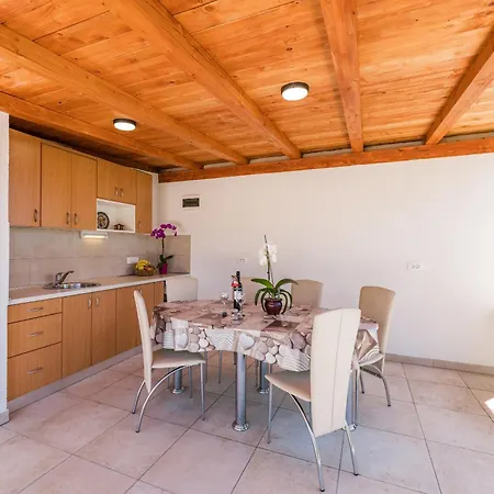 Apartment Katica Povile