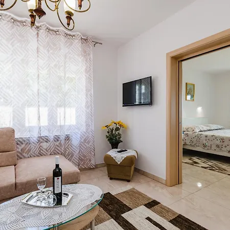 Apartment Katica *